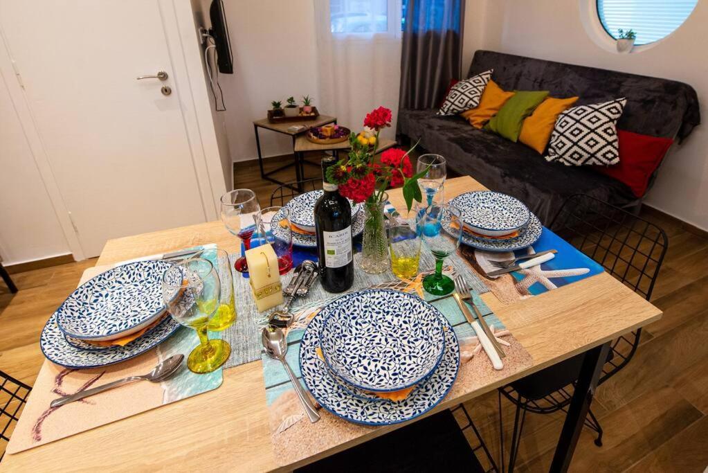 Lemon Garden Stylish Private Apartment Kalamata Esterno foto